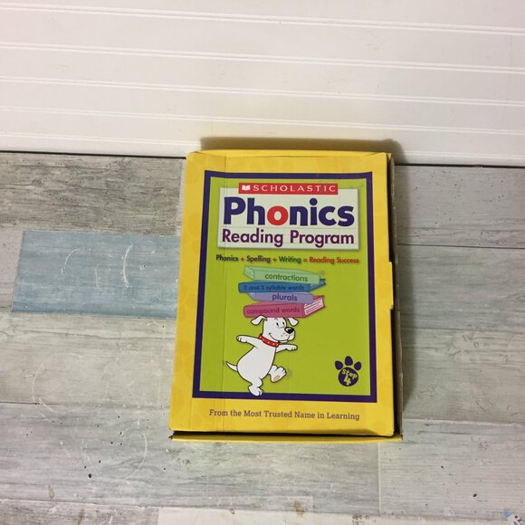 Scholastic Phonics Reading Program Step 4 - Picture 1 of 8